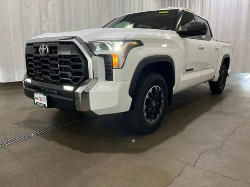 New 2026 Toyota Tundra SR5 w/ TRD Off-Road Package AWD/4WD image 21