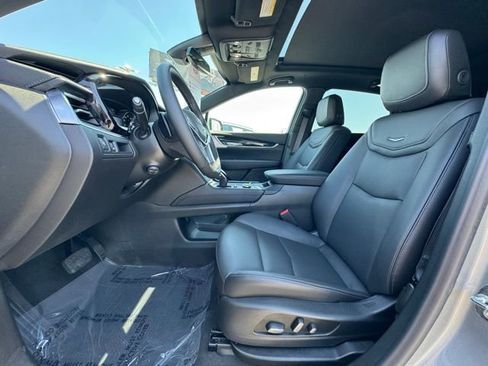 Certified 2025 Cadillac XT5 Premium Luxury image 24