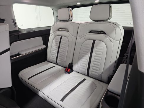Used 2024 Rivian R1S Adventure AWD/4WD image 22