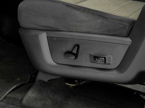 Used 2011 RAM 1500 Classic SLT w/ Remote Start & Security Group image 27