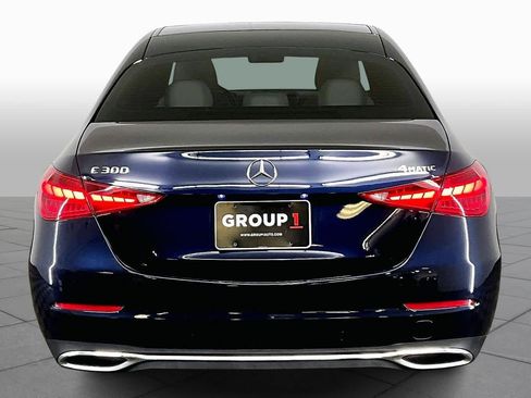 Used 2023 Mercedes-Benz C 300 4MATIC Sedan image 5