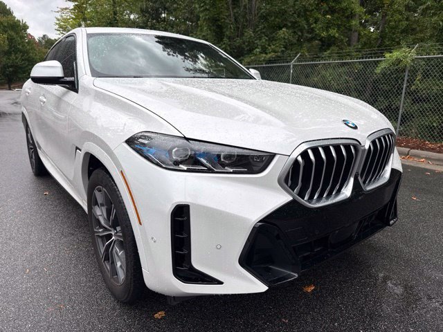 Used 2024 BMW X6 xDrive40i w/ Premium Package AWD/4WD image 11
