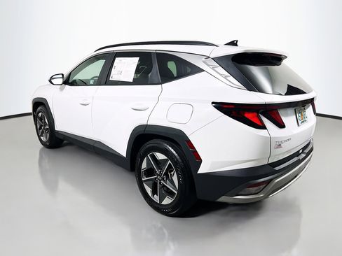 Used 2025 Hyundai Tucson SEL FWD image 6
