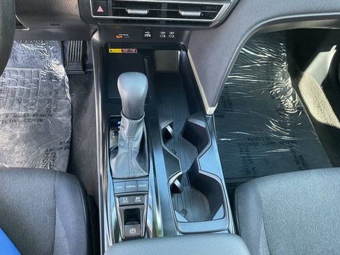 Used 2025 Toyota Camry LE FWD image 30