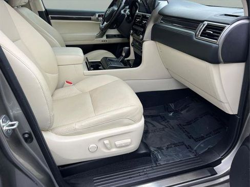 Certified 2023 Lexus GX 460 Luxury w/ Accessory Package image 14