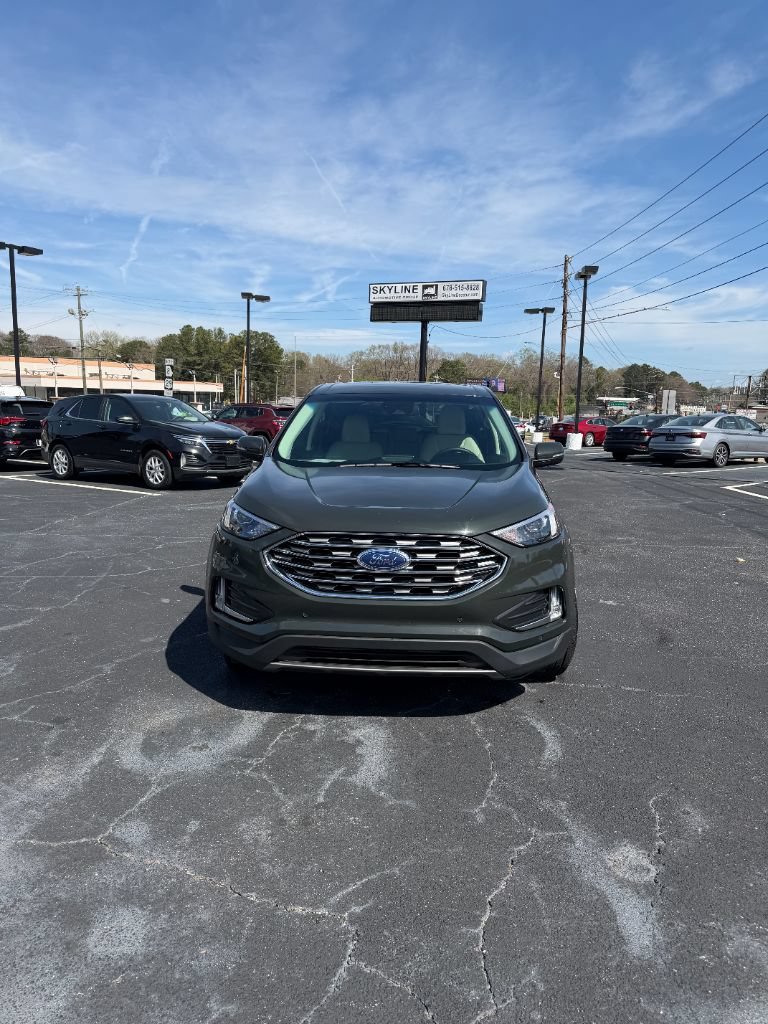 Used 2024 Ford Edge Titanium AWD/4WD image 2