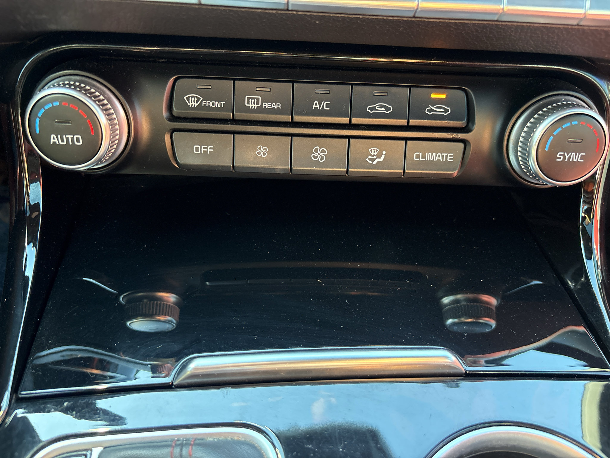 Used 2022 Kia Stinger GT-Line w/ Sun & Sound Package AWD/4WD image 23