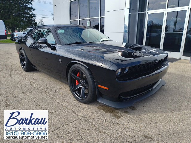 Used 2017 Dodge Challenger SRT Hellcat RWD image 1