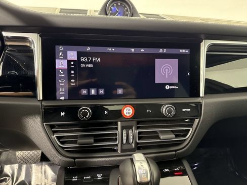 Certified 2026 Porsche Macan S AWD/4WD image 28