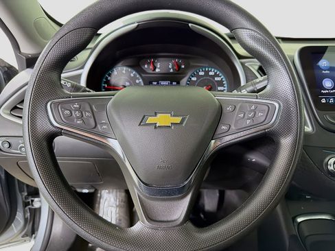 Used 2025 Chevrolet Malibu LT FWD image 14