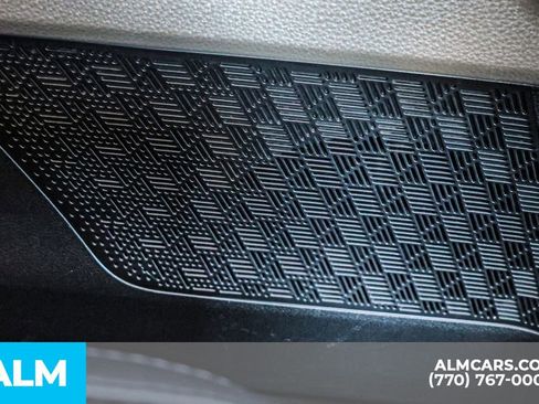 Used 2025 Kia Carnival FWD image 56