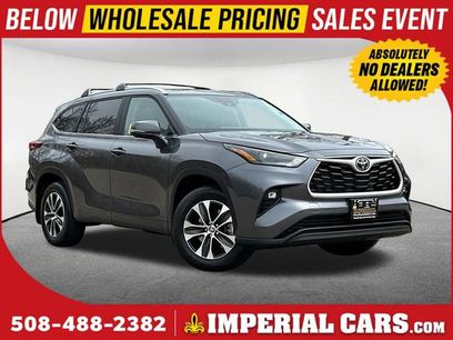 Used 2023 Toyota Highlander XLE