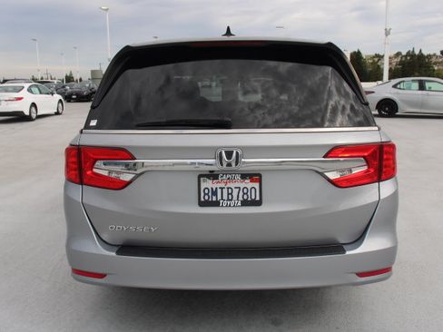 Used 2019 Honda Odyssey EX image 4