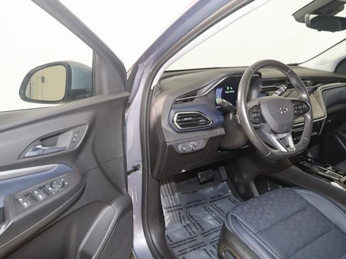 Used 2023 Chevrolet Bolt EUV Premier image 43