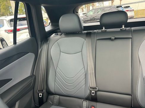 New 2026 Volkswagen Tiguan SE R-Line FWD image 12