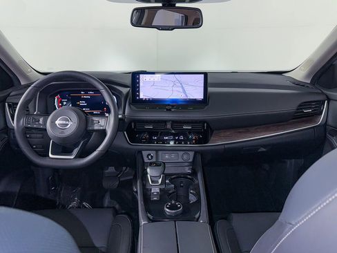 Certified 2024 Nissan Rogue Platinum image 16