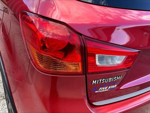 Used 2017 Mitsubishi Outlander Sport SEL AWD/4WD image 28
