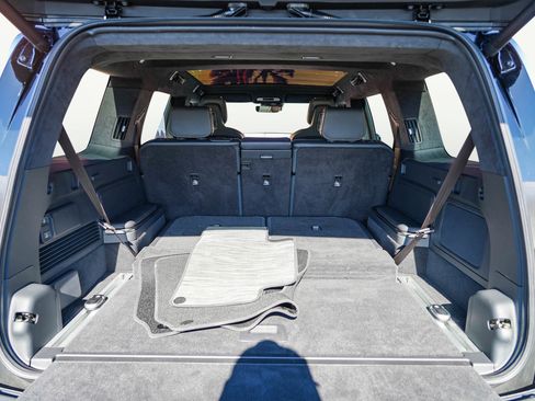 Used 2022 Rivian R1S Launch Edition image 38