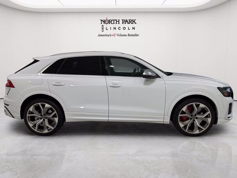 Used 2022 Audi RS Q8 AWD/4WD image 6
