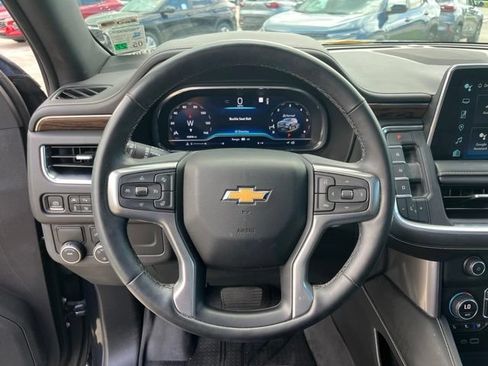 Used 2023 Chevrolet Suburban Premier w/ Premium Package 2 RWD image 16