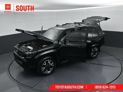 Used 2025 Toyota 4Runner TRD Sport Premium AWD/4WD image 57