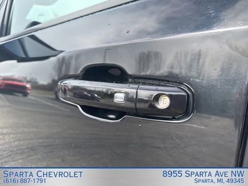 Used 2023 Chevrolet Silverado 1500 ZR2 w/ Technology Package image 12