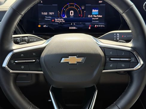 Used 2025 Chevrolet Suburban Premier image 15