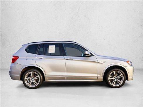 Used 2013 BMW X3 xDrive28i image 4