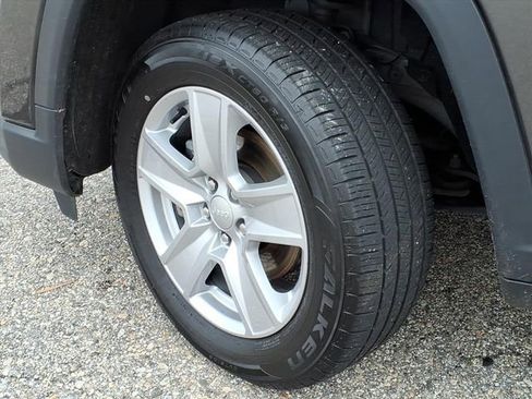 Used 2022 Jeep Compass Latitude AWD/4WD image 4