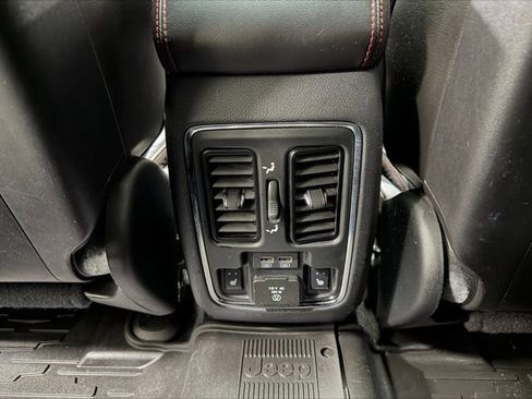Used 2020 Jeep Grand Cherokee Trailhawk AWD/4WD image 13