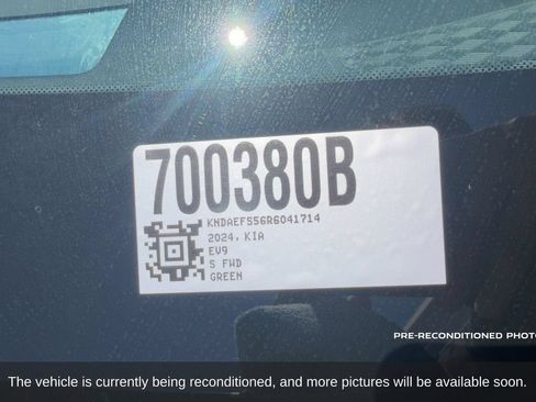 Used 2024 Kia EV9 GT-Line AWD/4WD image 19