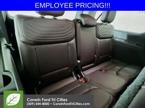 New 2026 Ford Expedition Max Platinum w/ Platinum Ultimate Package AWD/4WD image 16