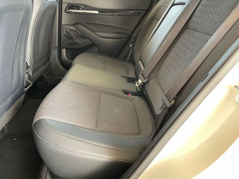 Used 2025 Kia Seltos S image 27