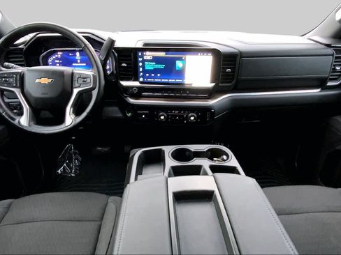 Used 2025 Chevrolet Silverado 2500 LT w/ Convenience Package AWD/4WD image 15