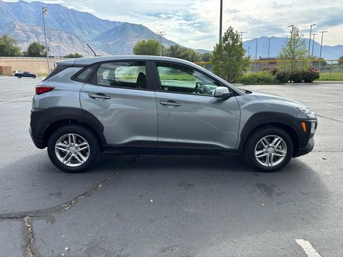 Used 2021 Hyundai Kona SE image 5