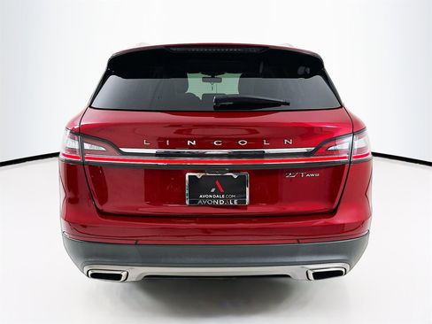 Used 2020 Lincoln Nautilus Reserve w/ Equipment Group 201A image 7