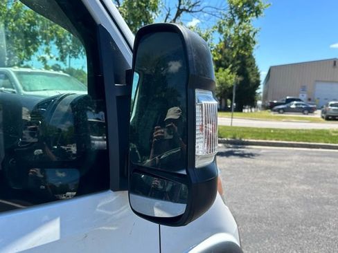 Used 2025 RAM ProMaster 2500 w/ Convenience Group FWD image 11