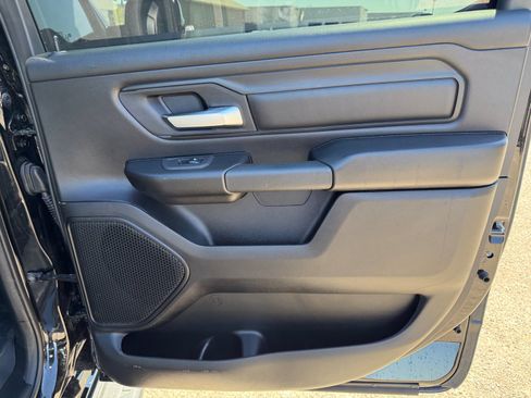 Used 2026 RAM 1500 Express AWD/4WD image 29