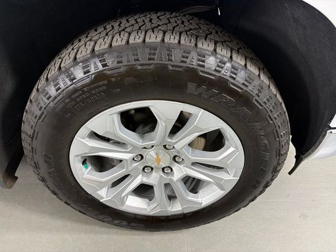 Used 2026 Chevrolet Silverado 1500 LTZ w/ Z71 Off-Road Package AWD/4WD image 10