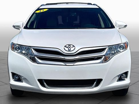 Used 2015 Toyota Venza XLE FWD image 3