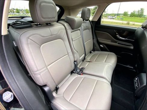 Used 2024 Lincoln Corsair Grand Touring AWD/4WD image 26