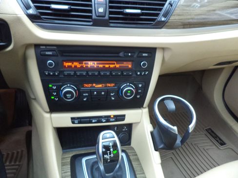 Used 2015 BMW X1 xDrive28i image 12