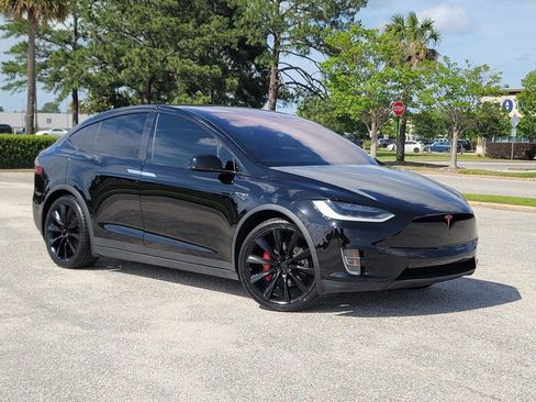Used 2016 Tesla Model X P90D image 1