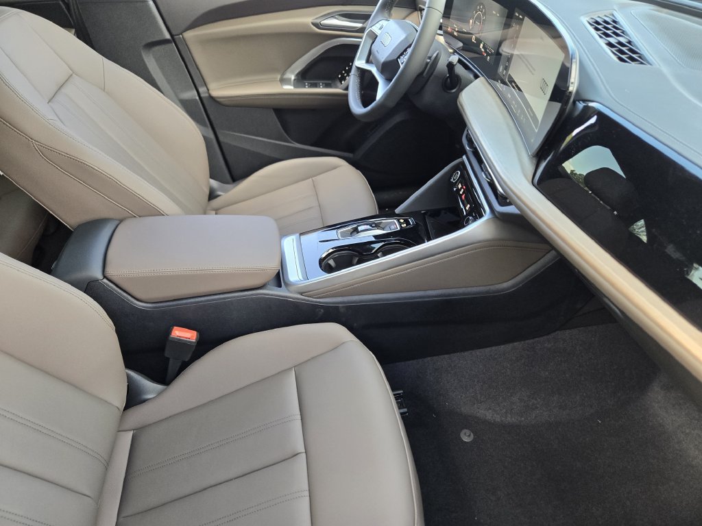 New 2026 Audi Q5 Premium AWD/4WD image 18