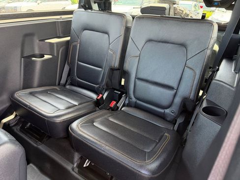 Used 2024 Ford Bronco Badlands w/ Sasquatch Package AWD/4WD image 11