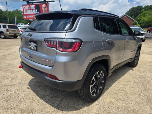 Used 2019 Jeep Compass Trailhawk AWD/4WD image 5
