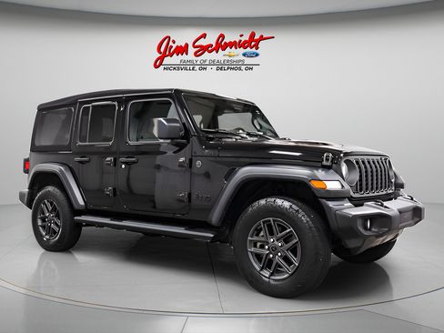 Used 2024 Jeep Wrangler Unlimited Sport AWD/4WD image 1