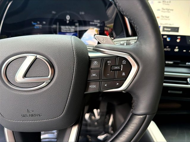 Used 2026 Lexus RX 350h w/ Kick Snesor w/ Tow Package AWD/4WD image 14