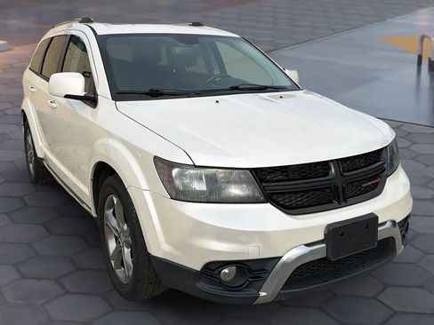 Used 2017 Dodge Journey Crossroad w/ Popular Equipment Group image 18