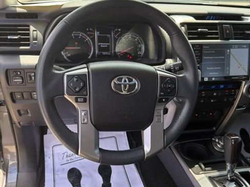 Used 2021 Toyota 4Runner Limited AWD/4WD image 23